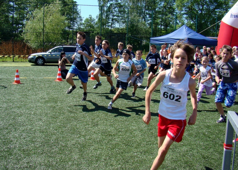 Zdjęcie w galerii na portalu naszwodzislaw.com: Zawodniczki MKS Wodzisław biegły w Rybniku wiadomości z regionu