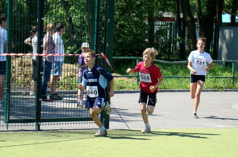 Zdjęcie w galerii na portalu naszwodzislaw.com: Zawodniczki MKS Wodzisław biegły w Rybniku wiadomości z regionu