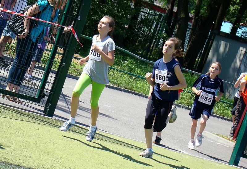 Zdjęcie w galerii na portalu naszwodzislaw.com: Zawodniczki MKS Wodzisław biegły w Rybniku wiadomości z regionu