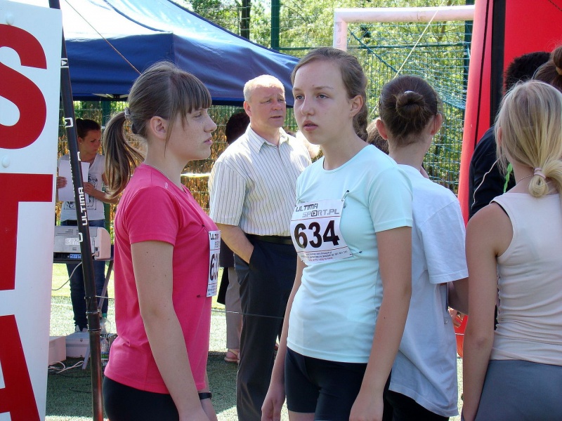 Zdjęcie w galerii na portalu naszwodzislaw.com: Zawodniczki MKS Wodzisław biegły w Rybniku wiadomości z regionu