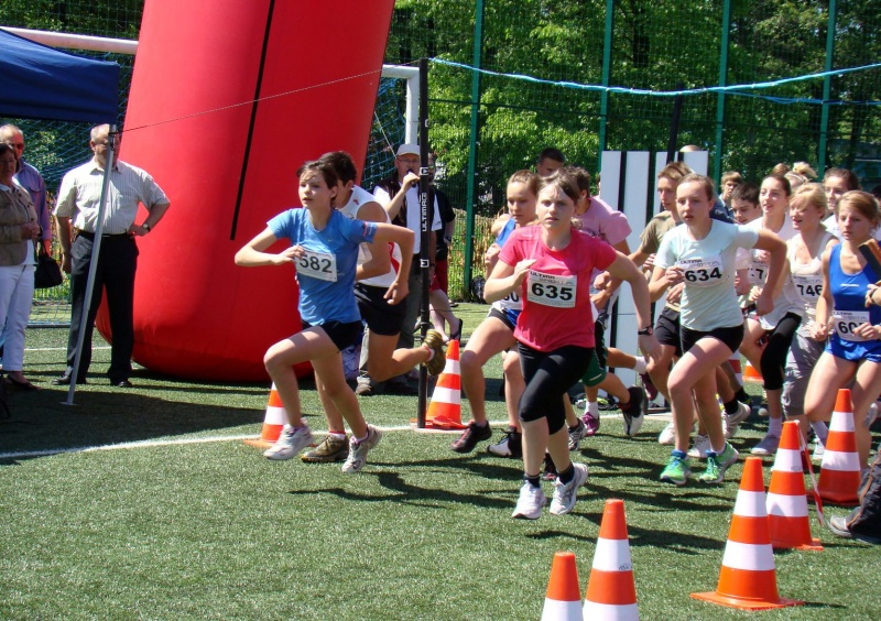 Zdjęcie w galerii na portalu naszwodzislaw.com: Zawodniczki MKS Wodzisław biegły w Rybniku wiadomości z regionu