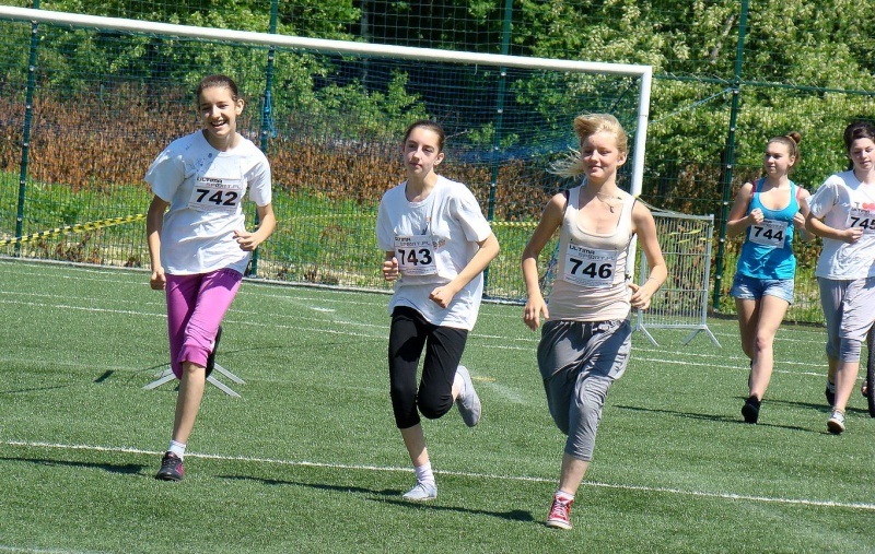 Zdjęcie w galerii na portalu naszwodzislaw.com: Zawodniczki MKS Wodzisław biegły w Rybniku wiadomości z regionu