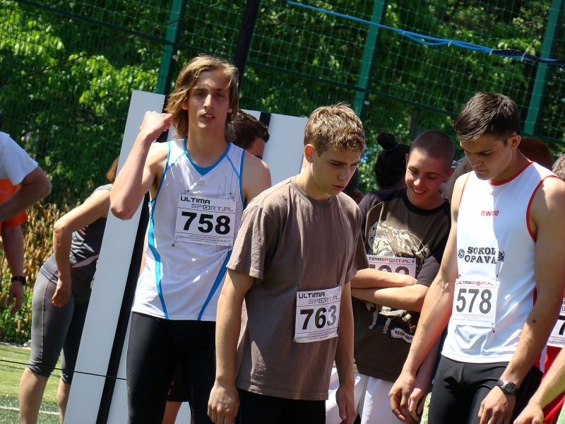 Zdjęcie w galerii na portalu naszwodzislaw.com: Zawodniczki MKS Wodzisław biegły w Rybniku wiadomości z regionu