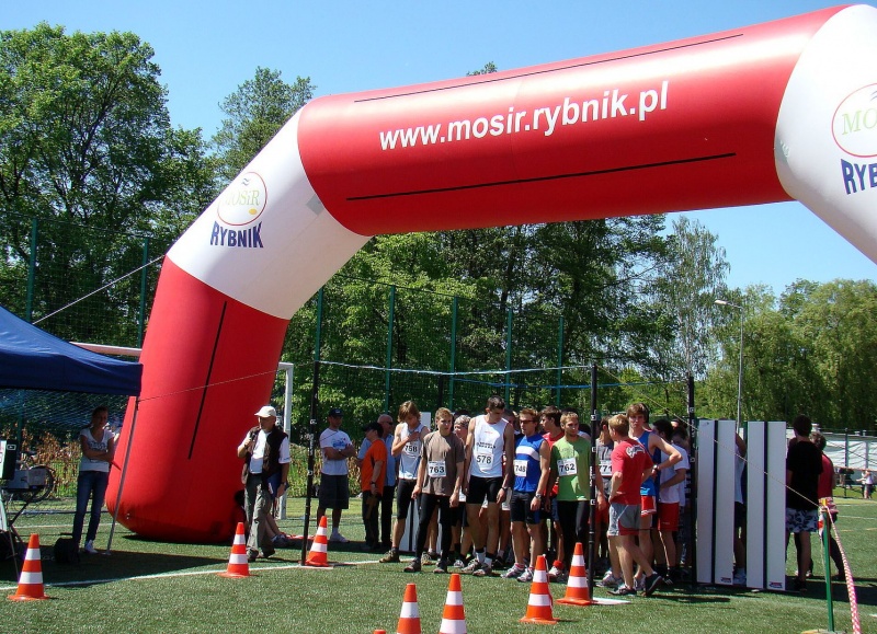 Zdjęcie w galerii na portalu naszwodzislaw.com: Zawodniczki MKS Wodzisław biegły w Rybniku wiadomości z regionu