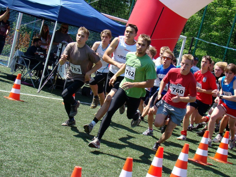 Zdjęcie w galerii na portalu naszwodzislaw.com: Zawodniczki MKS Wodzisław biegły w Rybniku wiadomości z regionu