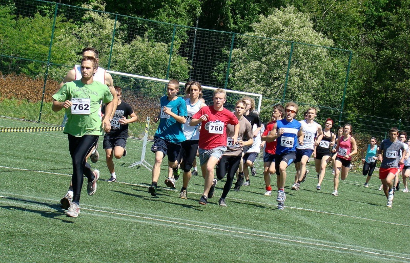 Zdjęcie w galerii na portalu naszwodzislaw.com: Zawodniczki MKS Wodzisław biegły w Rybniku wiadomości z regionu