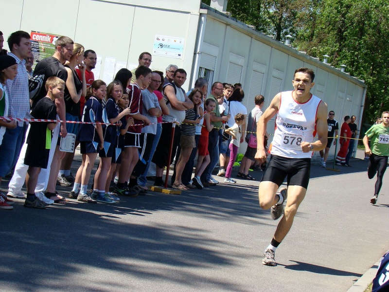 Zdjęcie w galerii na portalu naszwodzislaw.com: Zawodniczki MKS Wodzisław biegły w Rybniku wiadomości z regionu