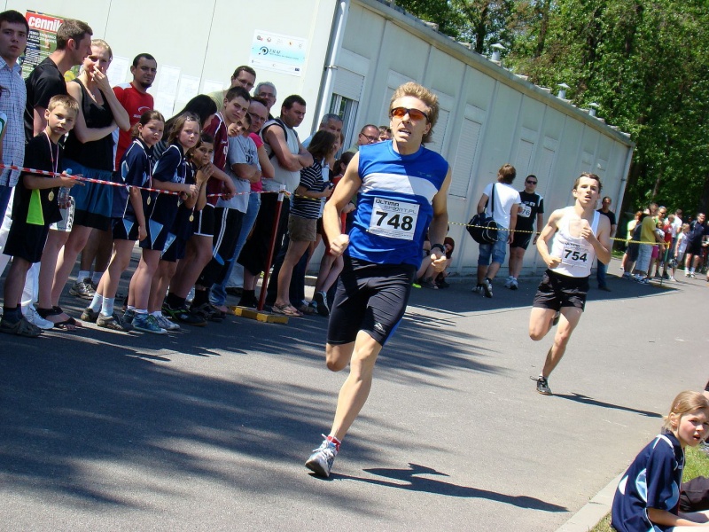 Zdjęcie w galerii na portalu naszwodzislaw.com: Zawodniczki MKS Wodzisław biegły w Rybniku wiadomości z regionu