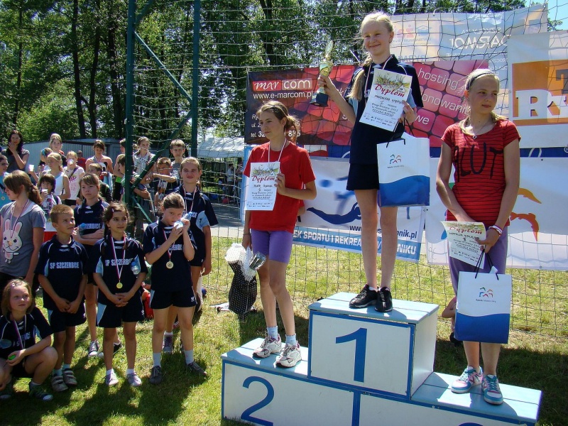 Zdjęcie w galerii na portalu naszwodzislaw.com: Zawodniczki MKS Wodzisław biegły w Rybniku wiadomości z regionu