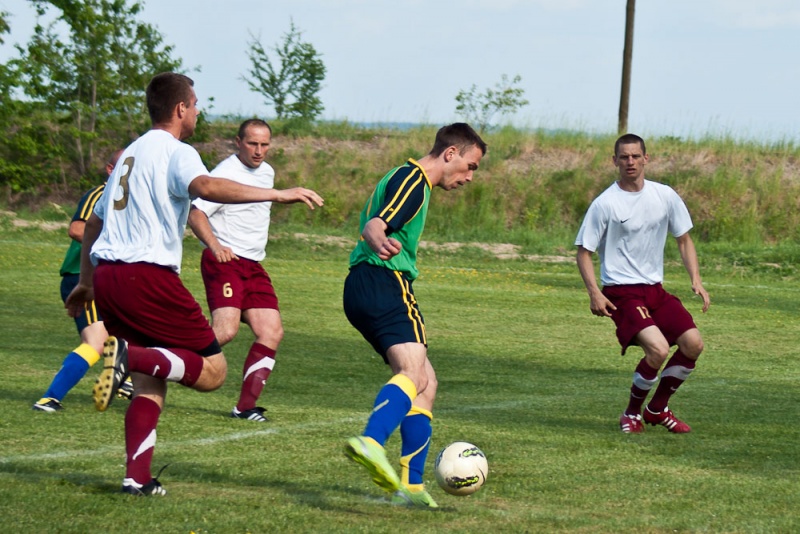 Zdjęcie w galerii na portalu naszwodzislaw.com: Wojnowice pokonały Kokoszyce wiadomości z regionu