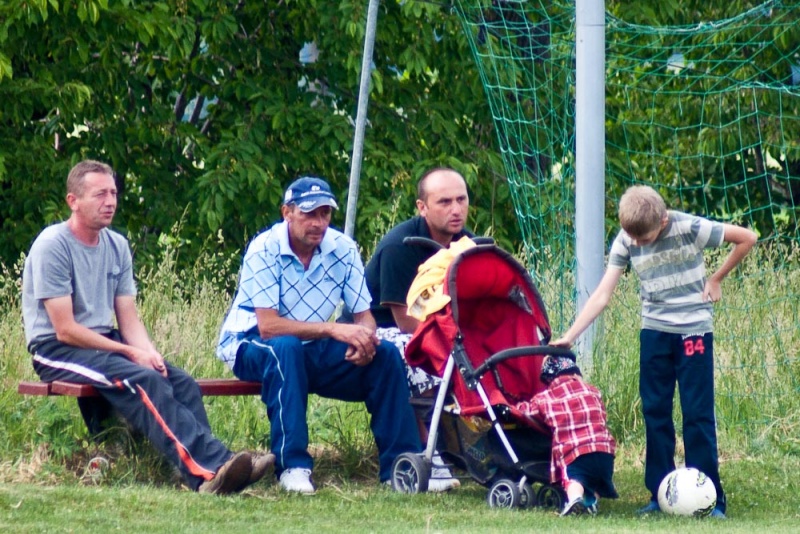 Zdjęcie w galerii na portalu naszwodzislaw.com: Wojnowice pokonały Kokoszyce wiadomości z regionu