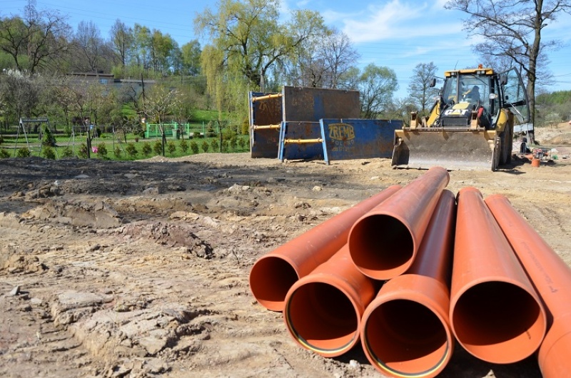 Zdjęcie w galerii na portalu naszwodzislaw.com: Budowa kanalizacji - przełomowy rok wiadomości z regionu