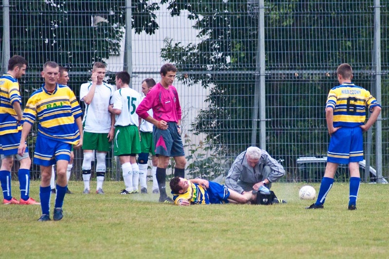 Zdjęcie w galerii na portalu naszwodzislaw.com: Ocice wygrywają, lecz nadal tabelę zamykają wiadomości z regionu