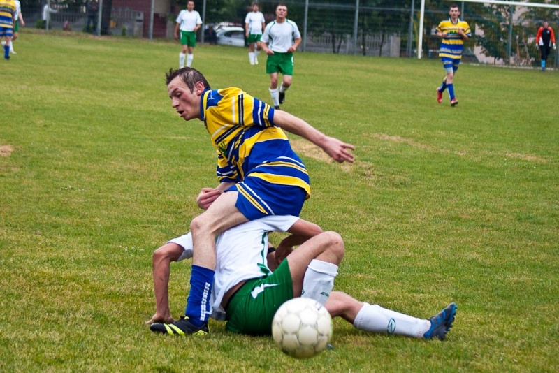 Zdjęcie w galerii na portalu naszwodzislaw.com: Ocice wygrywają, lecz nadal tabelę zamykają wiadomości z regionu