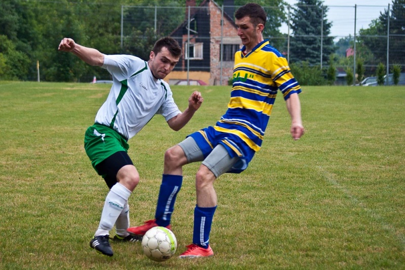 Zdjęcie w galerii na portalu naszwodzislaw.com: Ocice wygrywają, lecz nadal tabelę zamykają wiadomości z regionu