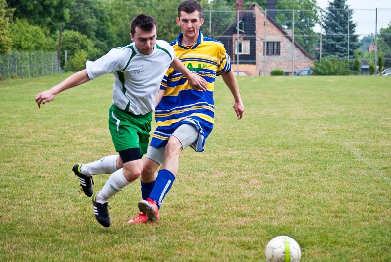 Zdjęcie w galerii na portalu naszwodzislaw.com: Ocice wygrywają, lecz nadal tabelę zamykają wiadomości z regionu