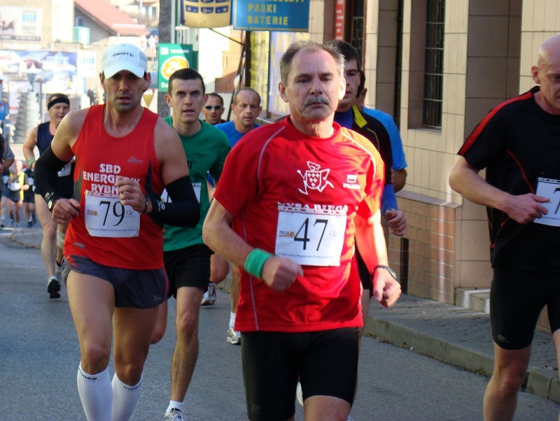 Zdjęcie w galerii na portalu naszwodzislaw.com: 288 osób pobiegło w PÓŁMARATONIE wiadomości z regionu