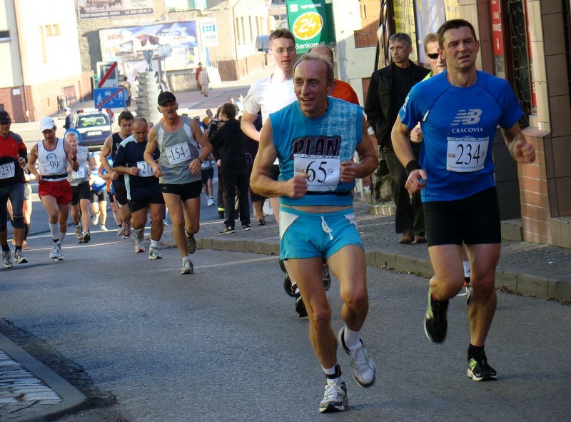 Zdjęcie w galerii na portalu naszwodzislaw.com: 288 osób pobiegło w PÓŁMARATONIE wiadomości z regionu