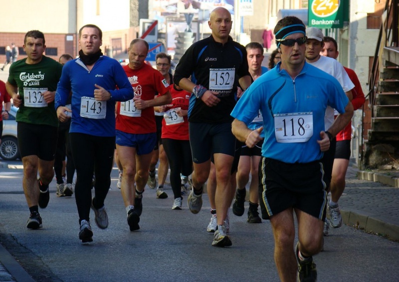 Zdjęcie w galerii na portalu naszwodzislaw.com: 288 osób pobiegło w PÓŁMARATONIE wiadomości z regionu