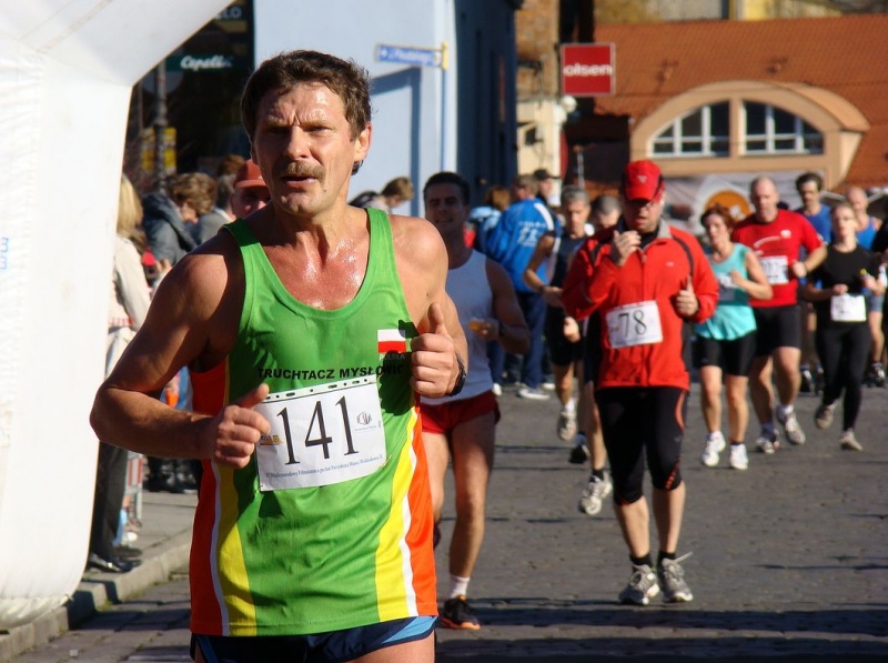 Zdjęcie w galerii na portalu naszwodzislaw.com: 288 osób pobiegło w PÓŁMARATONIE wiadomości z regionu