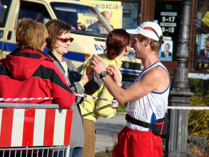 Zdjęcie w galerii na portalu naszwodzislaw.com: 288 osób pobiegło w PÓŁMARATONIE wiadomości z regionu