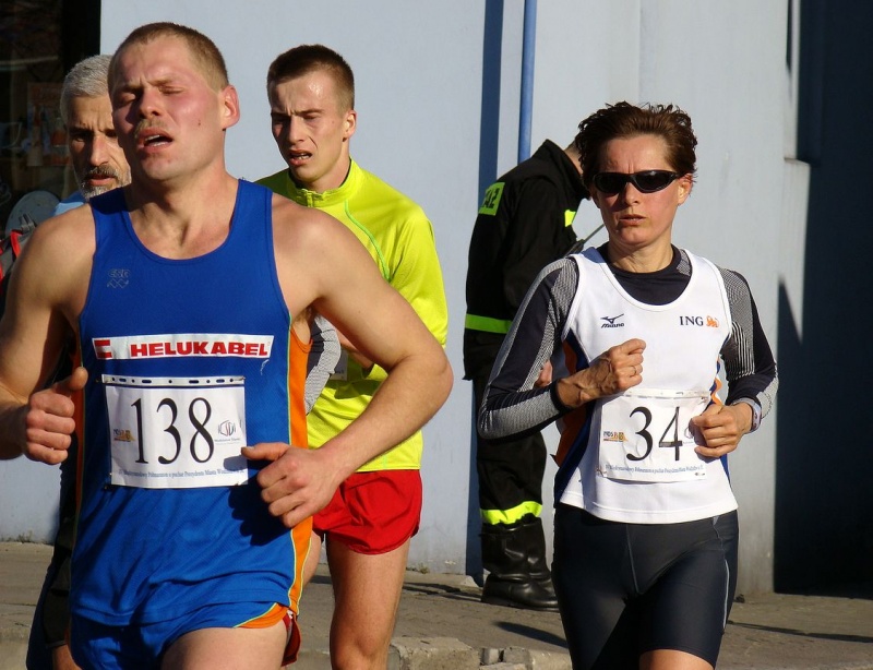 Zdjęcie w galerii na portalu naszwodzislaw.com: 288 osób pobiegło w PÓŁMARATONIE wiadomości z regionu