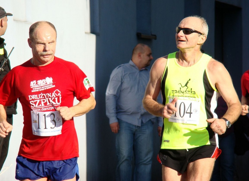 Zdjęcie w galerii na portalu naszwodzislaw.com: 288 osób pobiegło w PÓŁMARATONIE wiadomości z regionu