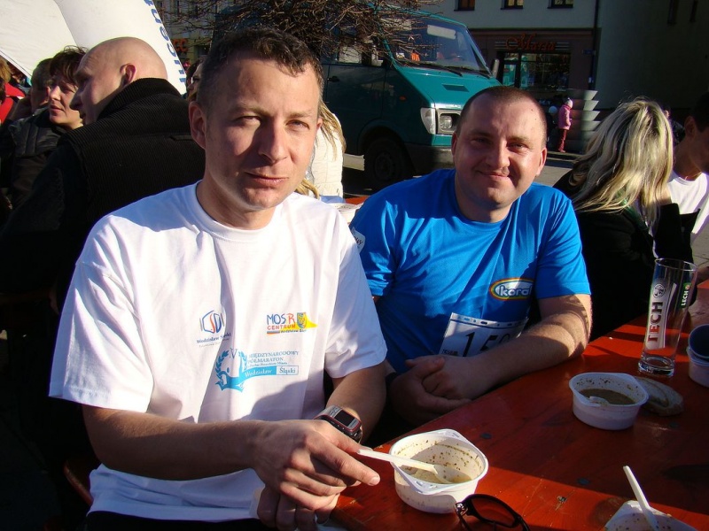 Zdjęcie w galerii na portalu naszwodzislaw.com: 288 osób pobiegło w PÓŁMARATONIE wiadomości z regionu