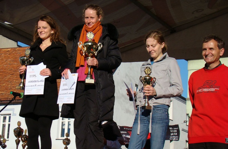 Zdjęcie w galerii na portalu naszwodzislaw.com: 288 osób pobiegło w PÓŁMARATONIE wiadomości z regionu