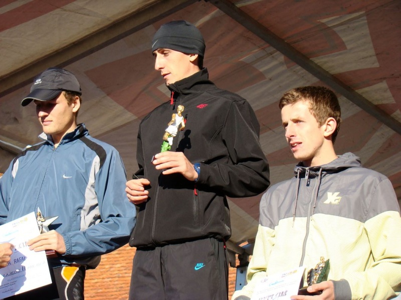 Zdjęcie w galerii na portalu naszwodzislaw.com: 288 osób pobiegło w PÓŁMARATONIE wiadomości z regionu