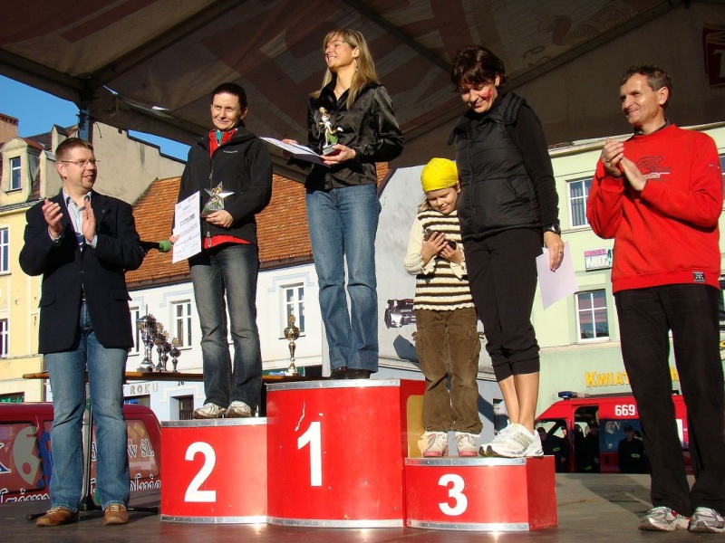 Zdjęcie w galerii na portalu naszwodzislaw.com: 288 osób pobiegło w PÓŁMARATONIE wiadomości z regionu