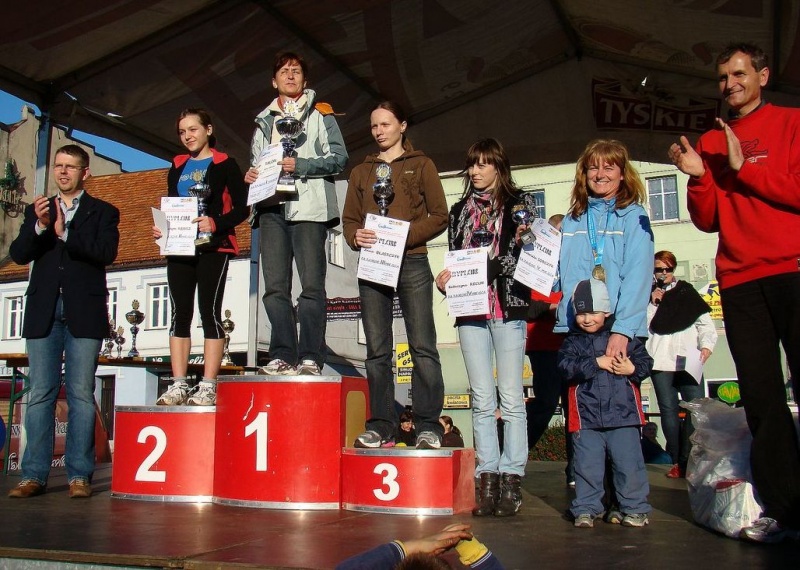 Zdjęcie w galerii na portalu naszwodzislaw.com: 288 osób pobiegło w PÓŁMARATONIE wiadomości z regionu