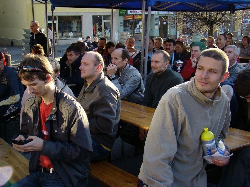 Zdjęcie w galerii na portalu naszwodzislaw.com: 288 osób pobiegło w PÓŁMARATONIE wiadomości z regionu