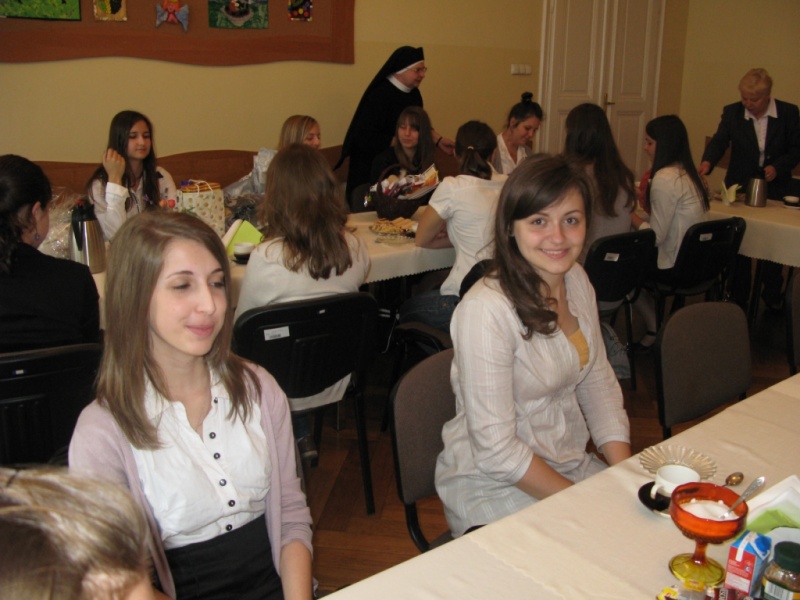 Zdjęcie w galerii na portalu naszwodzislaw.com: Młode wolontariuszki podsumowały rok służby wiadomości z regionu