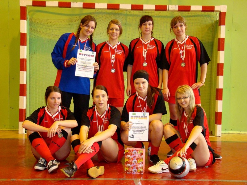 Zdjęcie w galerii na portalu naszwodzislaw.com: Mistrzowie powiatu w piłce halowej wiadomości z regionu