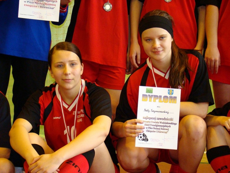 Zdjęcie w galerii na portalu naszwodzislaw.com: Mistrzowie powiatu w piłce halowej wiadomości z regionu
