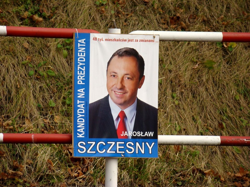 Zdjęcie w galerii na portalu naszwodzislaw.com: EKSPANSJA plakatów wyborczych wiadomości z regionu
