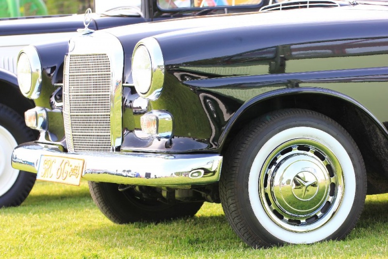 Zdjęcie w galerii na portalu naszwodzislaw.com: Zabytkowe pojazdy zjechały do Zabełkowa wiadomości z regionu