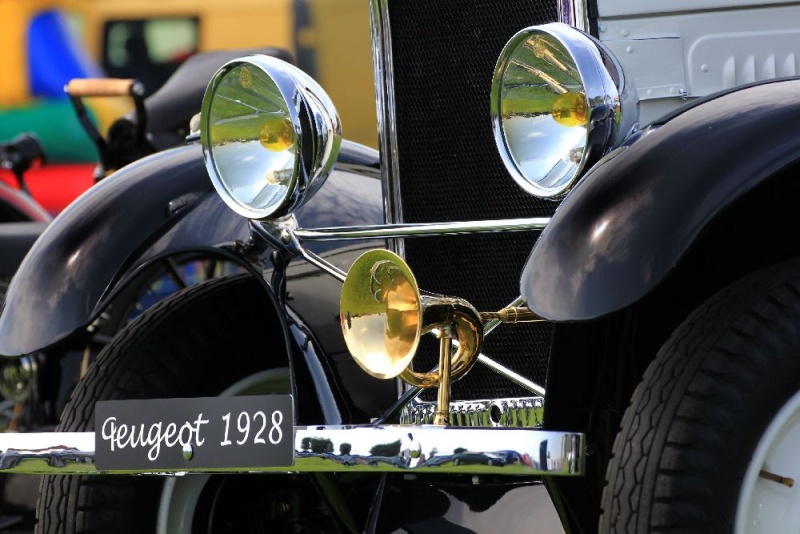 Zdjęcie w galerii na portalu naszwodzislaw.com: Zabytkowe pojazdy zjechały do Zabełkowa wiadomości z regionu