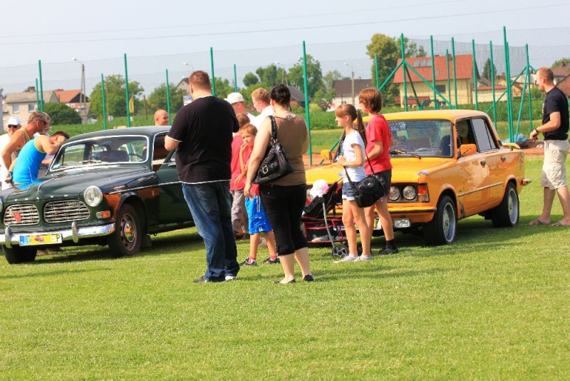 Zdjęcie w galerii na portalu naszwodzislaw.com: Zabytkowe pojazdy zjechały do Zabełkowa wiadomości z regionu