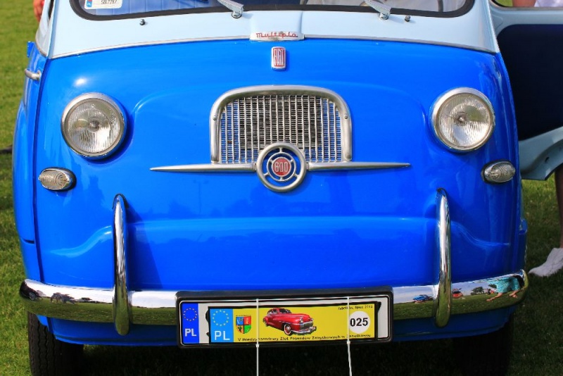 Zdjęcie w galerii na portalu naszwodzislaw.com: Zabytkowe pojazdy zjechały do Zabełkowa wiadomości z regionu