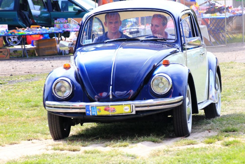 Zdjęcie w galerii na portalu naszwodzislaw.com: Zabytkowe pojazdy zjechały do Zabełkowa wiadomości z regionu