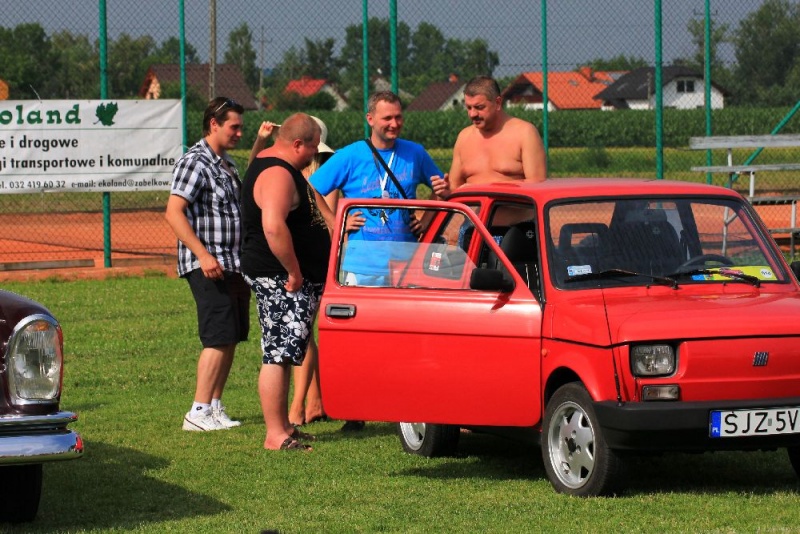Zdjęcie w galerii na portalu naszwodzislaw.com: Zabytkowe pojazdy zjechały do Zabełkowa wiadomości z regionu