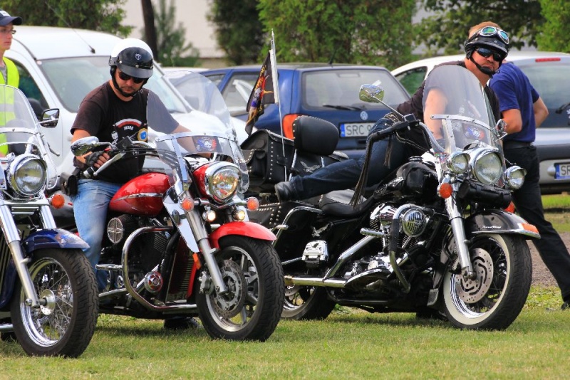 Zdjęcie w galerii na portalu naszwodzislaw.com: Zabytkowe pojazdy zjechały do Zabełkowa wiadomości z regionu