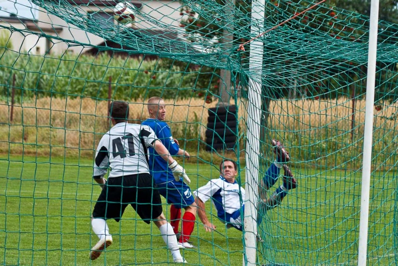 Zdjęcie w galerii na portalu naszwodzislaw.com: Przyszłość Rogów remisuje z Krzyżanowicami wiadomości z regionu