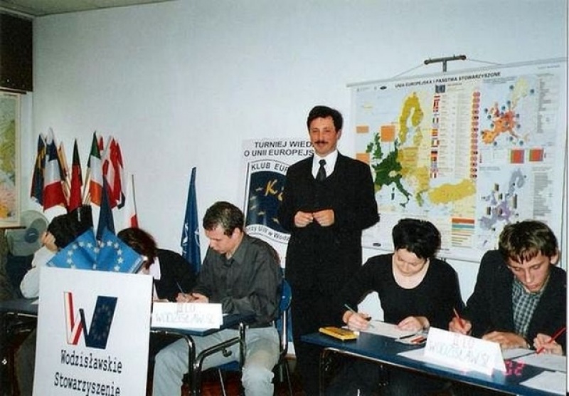 Zdjęcie w galerii na portalu naszwodzislaw.com: Szczęsny lubi zamknąć się w swoim biurze wiadomości z regionu