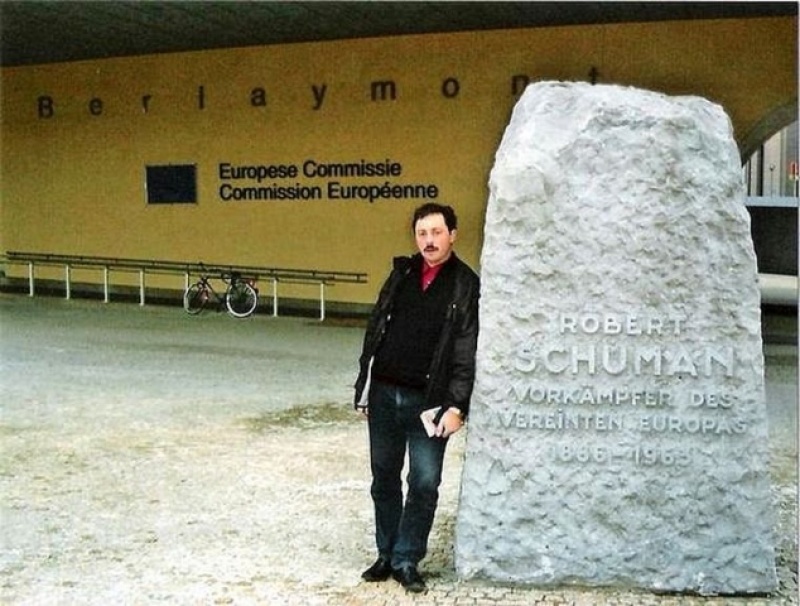 Zdjęcie w galerii na portalu naszwodzislaw.com: Szczęsny lubi zamknąć się w swoim biurze wiadomości z regionu