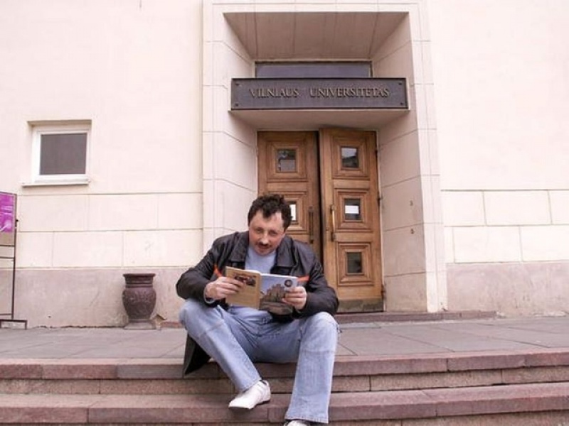 Zdjęcie w galerii na portalu naszwodzislaw.com: Szczęsny lubi zamknąć się w swoim biurze wiadomości z regionu