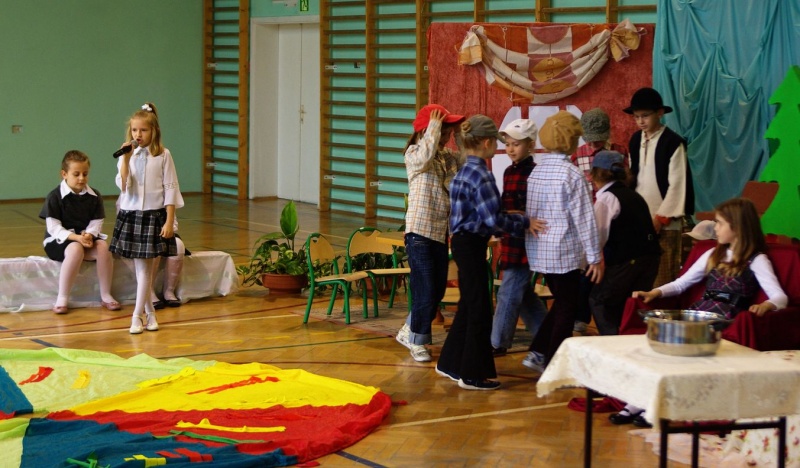 Zdjęcie w galerii na portalu naszwodzislaw.com: NASZO KLASA spodobała się publiczności wiadomości z regionu