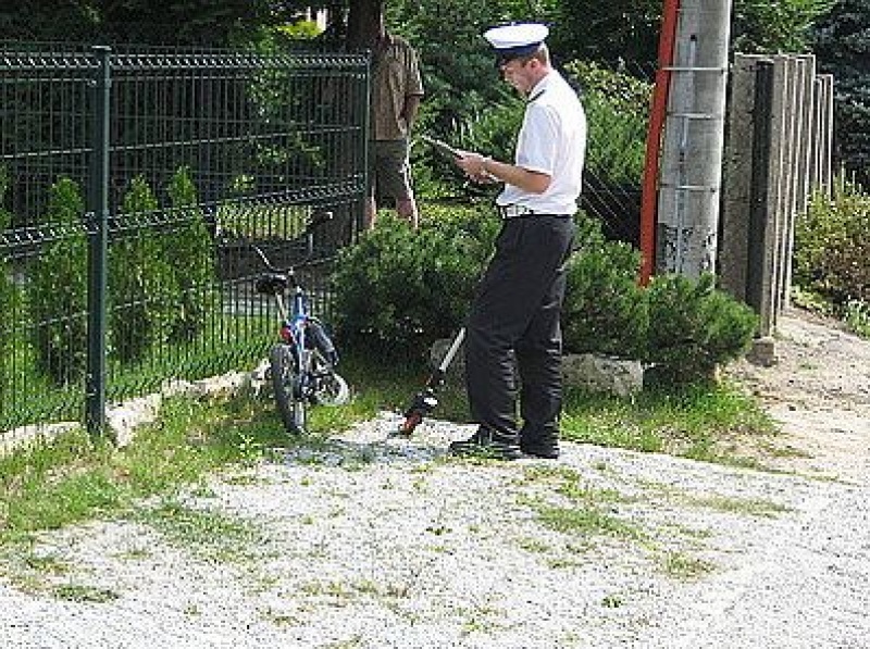 Zdjęcie w galerii na portalu naszwodzislaw.com: Potrącenie sześciolatka wiadomości z regionu